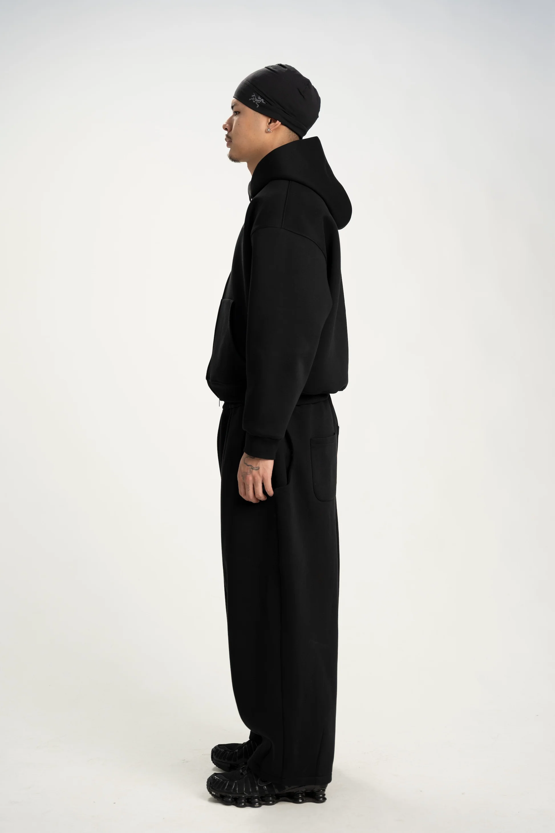 Zip-Up Hoodie & Sweatpants (Black)