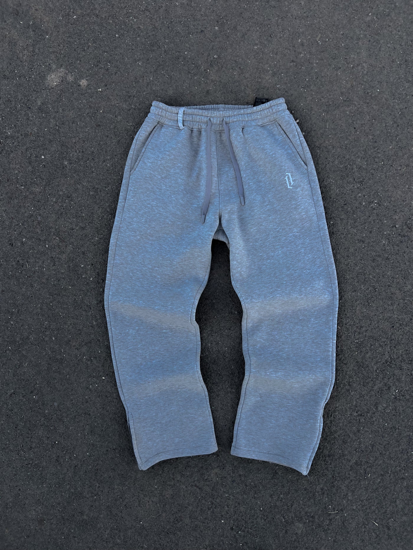 GRAY JOGGER-QUTSH
